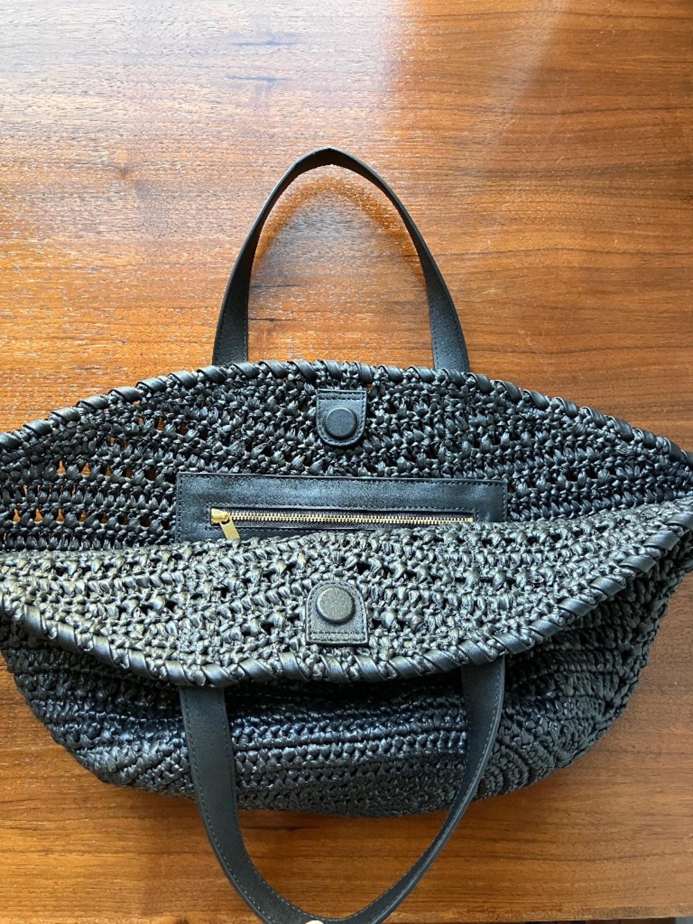 Beautiful handwoven raffia bag with leather details - Picture 2 of 4